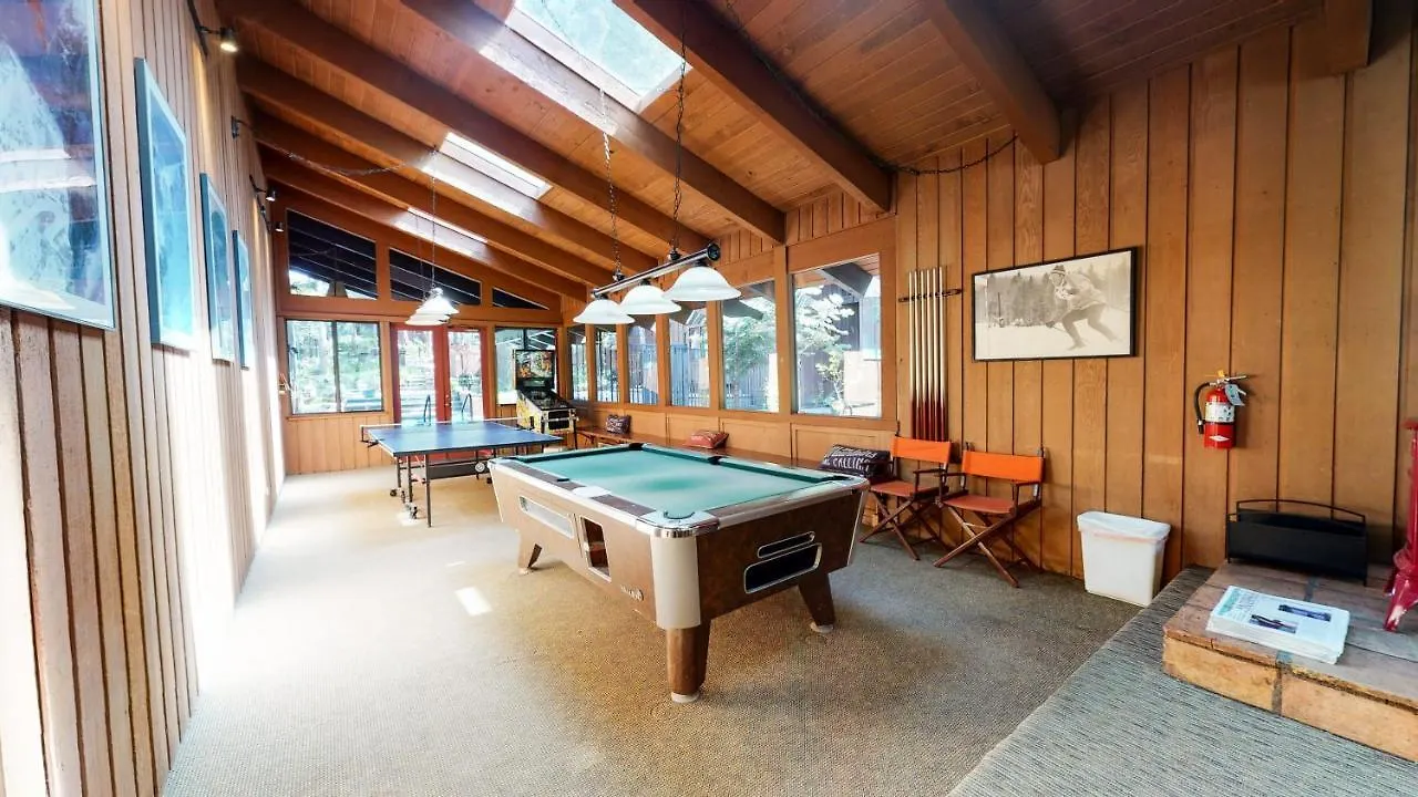 Mammoth Estates Condo - Near Village At Mammoth & Pet Friendly Mammoth Lakes Apartment