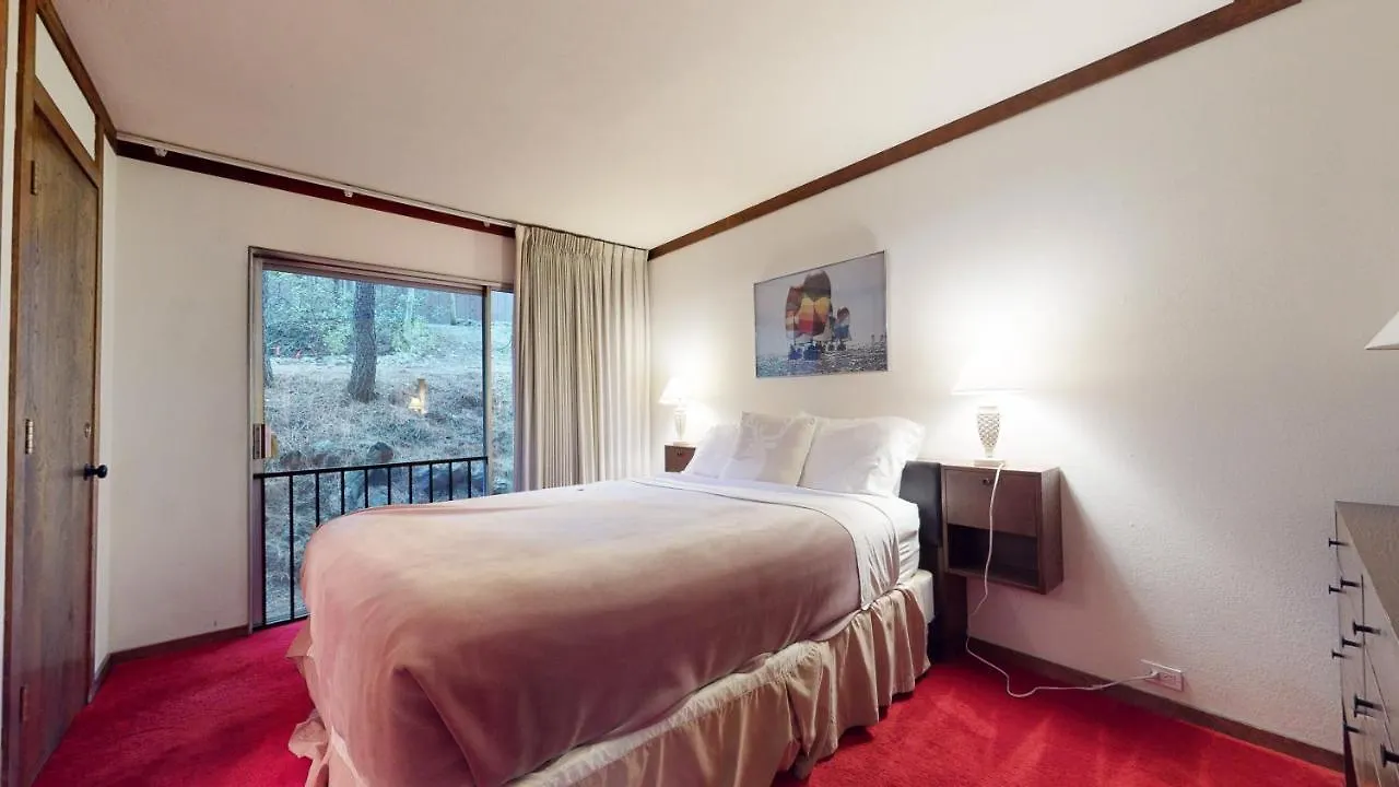 Mammoth Estates Condo - Near Village At Mammoth & Pet Friendly Mammoth Lakes