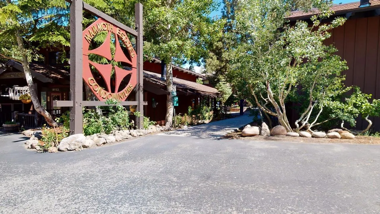 Apartment Mammoth Estates Condo - Near Village At Mammoth & Pet Friendly Mammoth Lakes